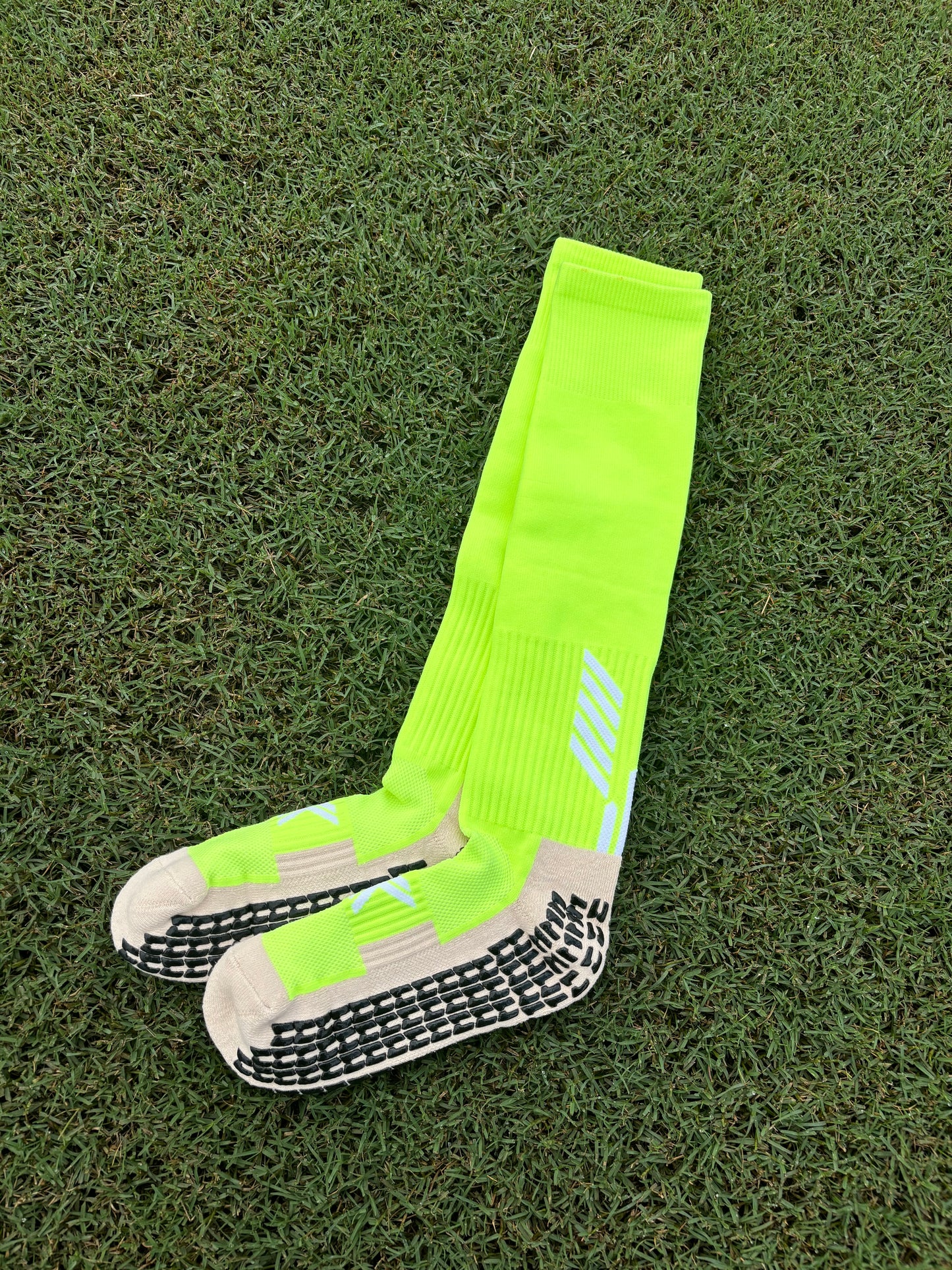 Full-Length Soccer Grip Socks (2x Pairs): Hammerheads Keeper NEON